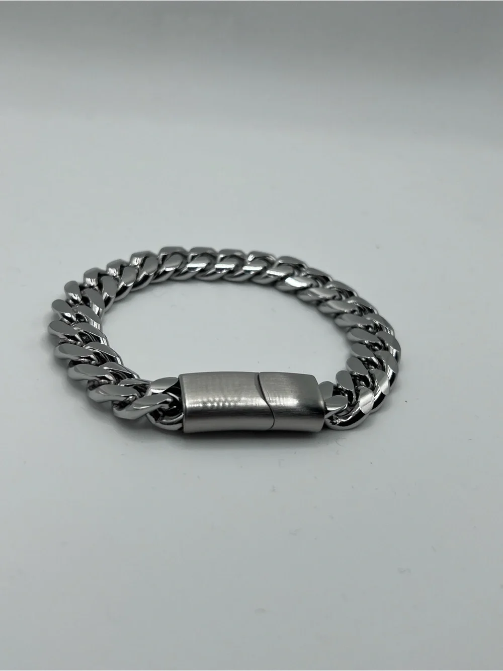Stainless Steel Mens Curb Chain Bracelet - Silver